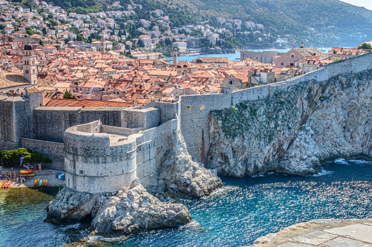 Discover Dubrovnik's surroundings: Top 5 day trips with a rental car